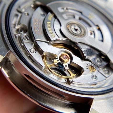 movimenti rolex 3235 vs 2236
